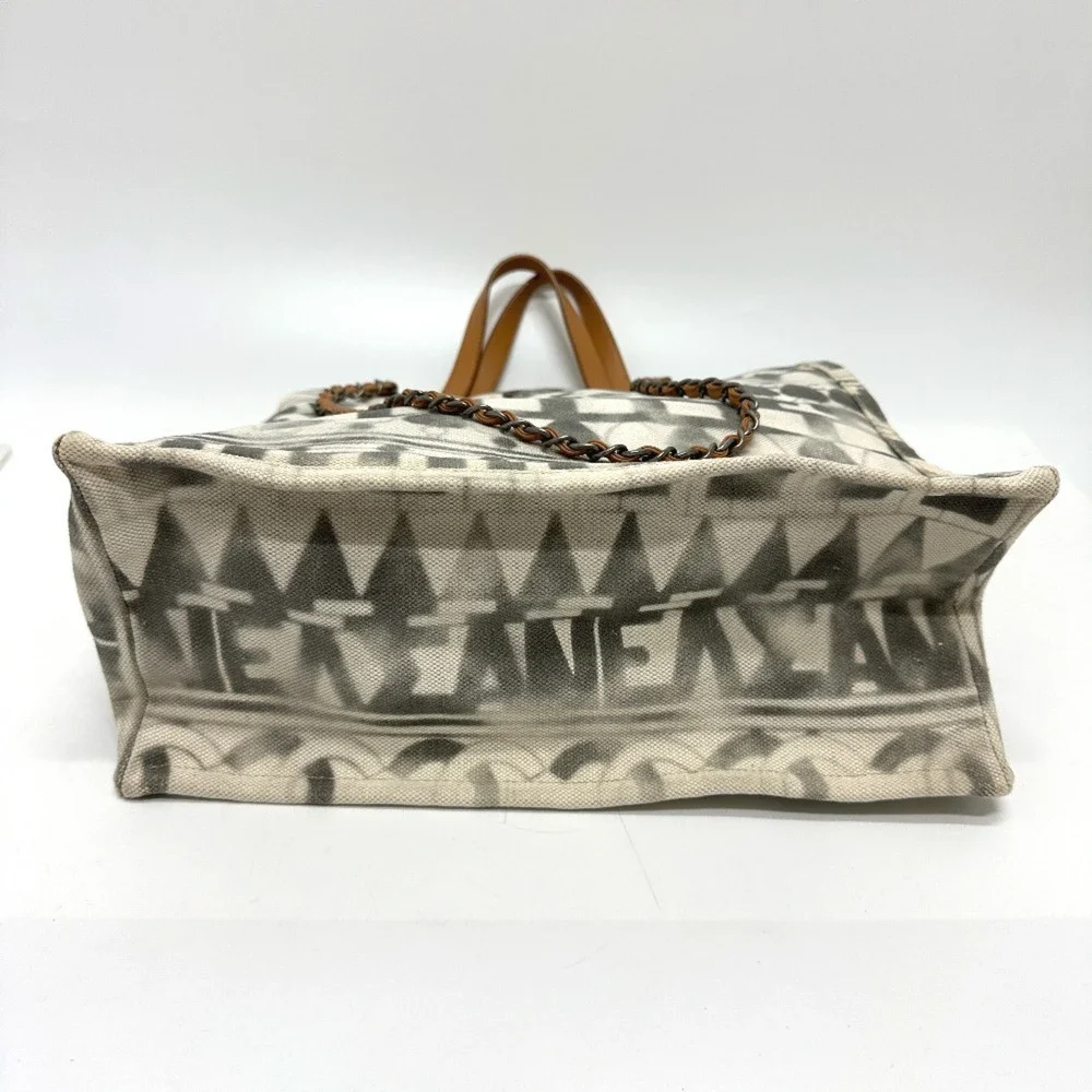 CHANEL Cream Shoulder Bag